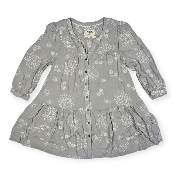 HOLDING HORSES Tops - Holding Horses Anthropology Grey Floral Print Ruffle Tunic Top Women's Size XS